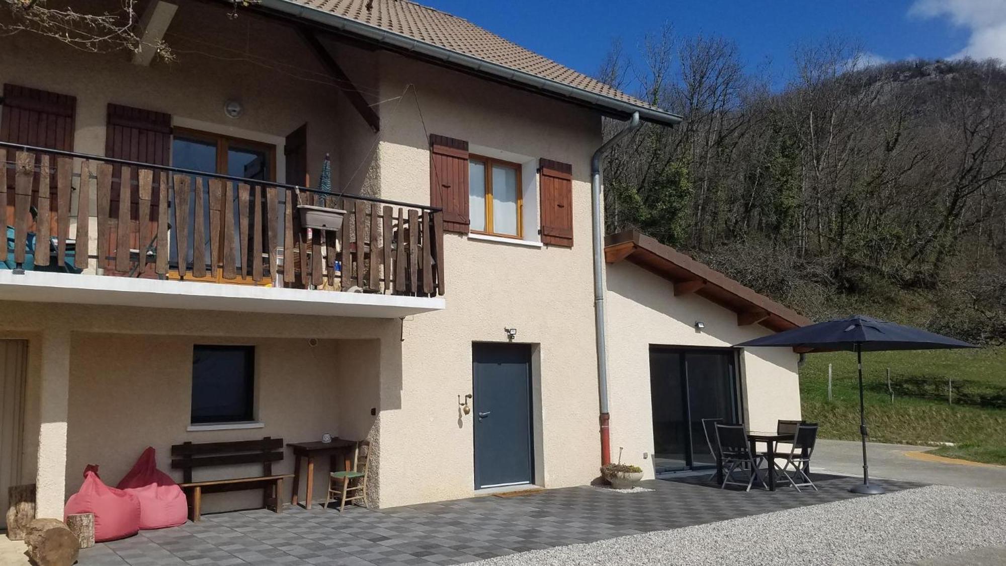Un Pied Devant L'Autre Sainte-Marie-D'Alvey Exterior foto